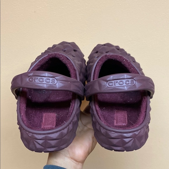 Crocs Tie Dye And Dark Cherry Geometric Fleece Lined Clogs Size 9 Bundle - Picture 10 of 15